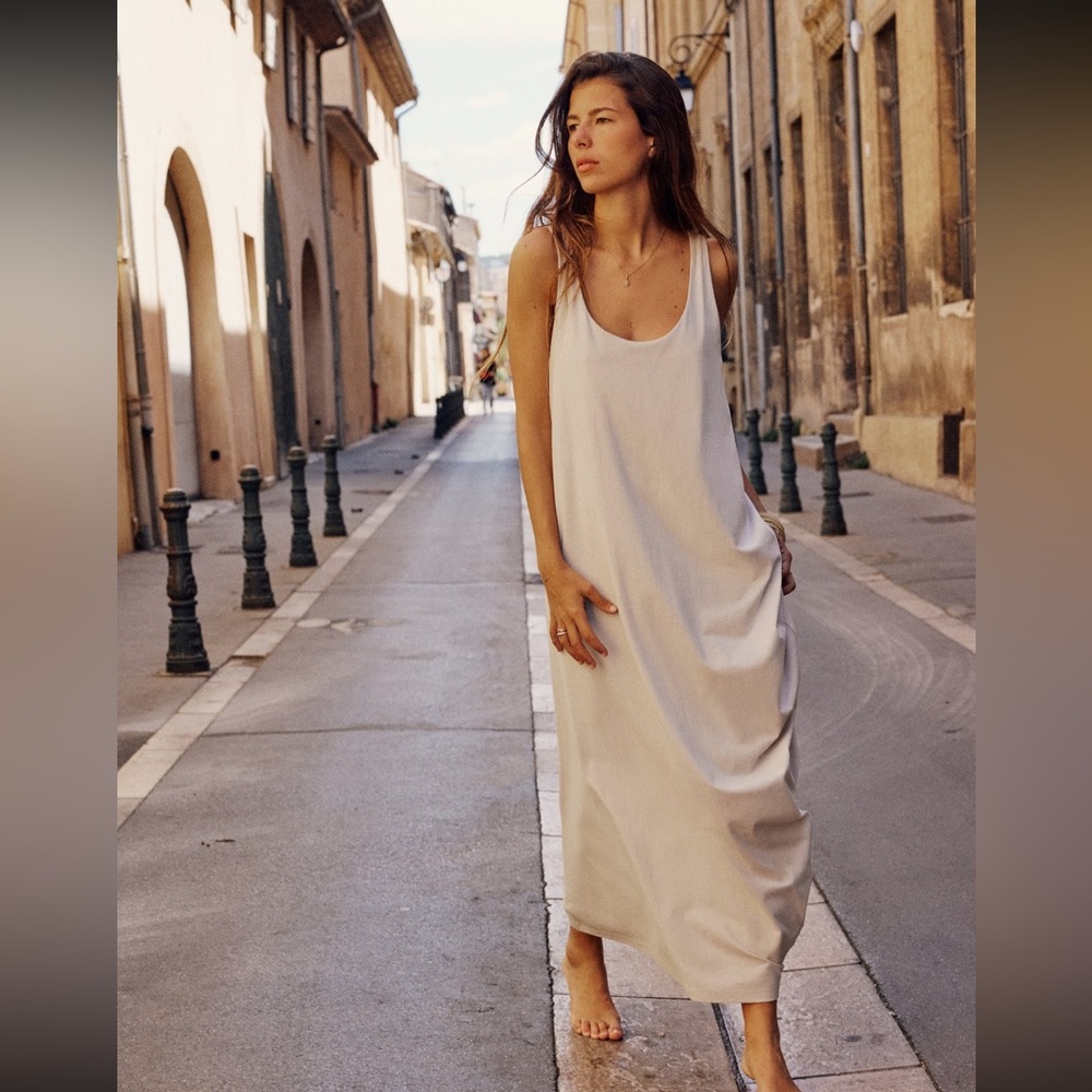 ZARA voluminous ecru dress
